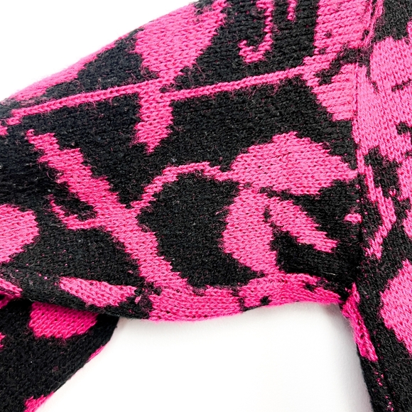 Vintage Hot Pink & Black Floral Sweater - Picture 5 of 11